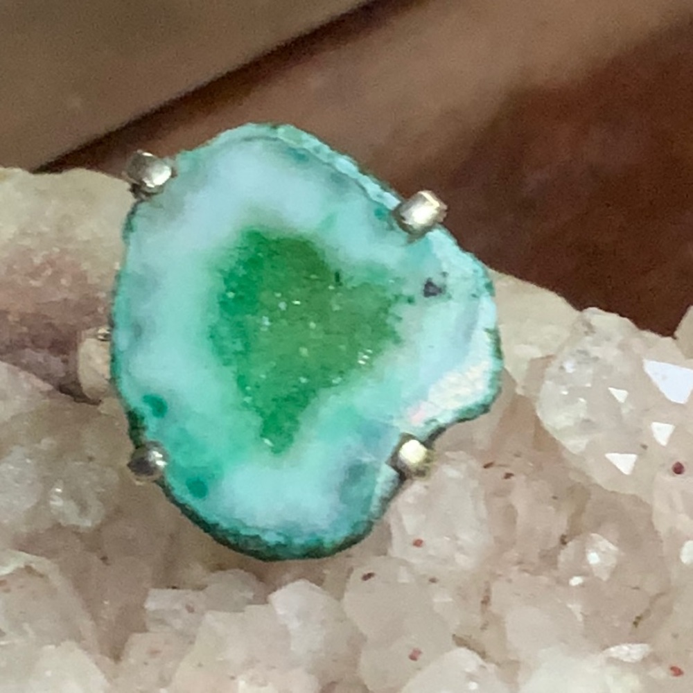 GREEN DRUZY AGATE GEODE 925 STERLING SILVER RING, SIZE 7.75
